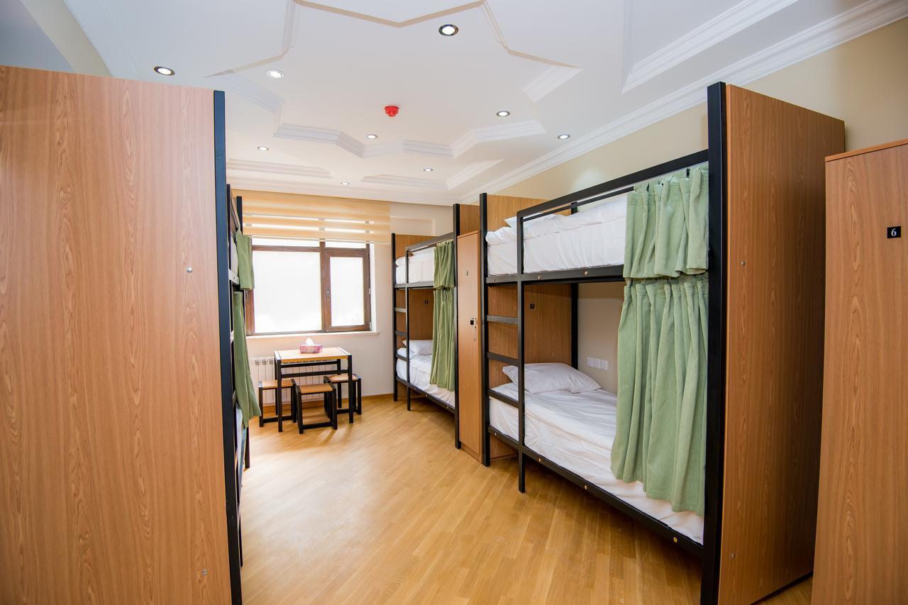 Feyu Hostel Baku Exterior foto