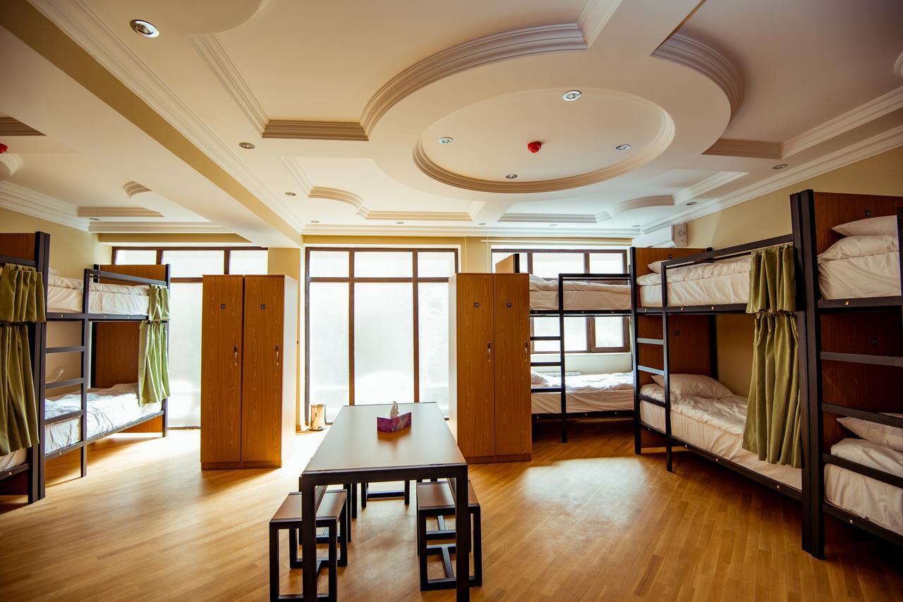 Feyu Hostel Baku Exterior foto